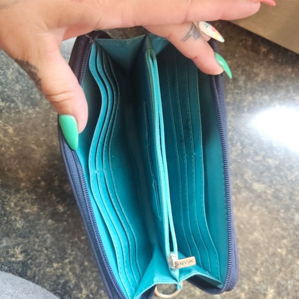 Fossil Wallet - Picture 4 of 7